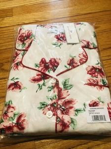 NEW In Package Karen Neuburger ALL IN BLOOM Size Large Floral Knit Pajama Set